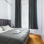 Wonderful In The Center Of Apartment *