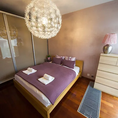 Wonderful In The Center Of Apartment