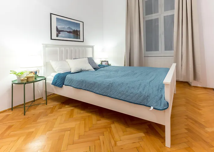 Wonderful In The Center Of *