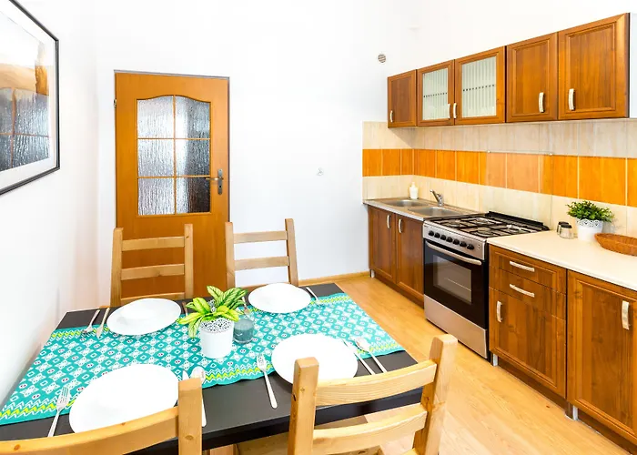 Wonderful In The Center Of *