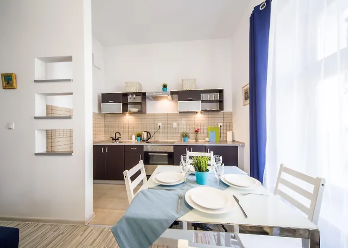 Wonderful In The Center Of *